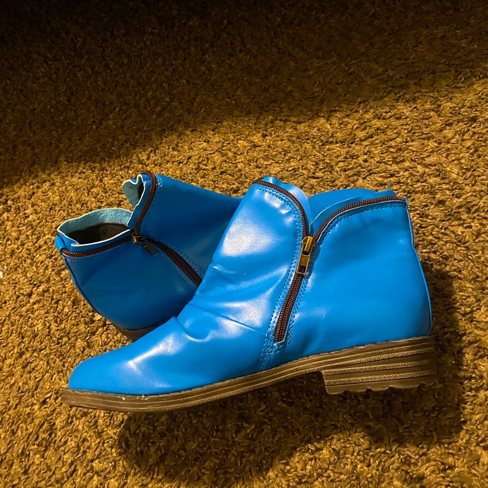 EN BLOOM | Ruched Ankle Boot – Bold Blue